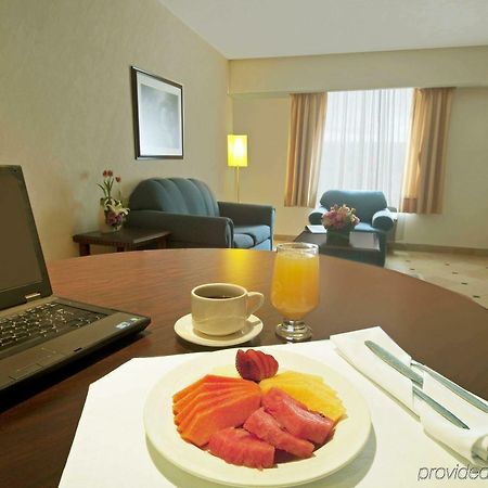 Fiesta Inn Toluca Tollocan Rum bild